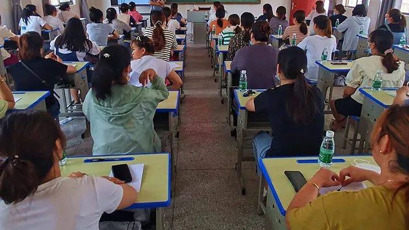 营养师教材内容结构解析：揭秘专业培养的内在逻辑